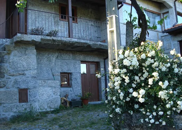 בית נופש Casa Do Faroca ויירה דו מיניו